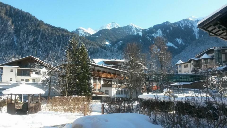 Landhaus Alpenrose Mayrhofen Exterior foto